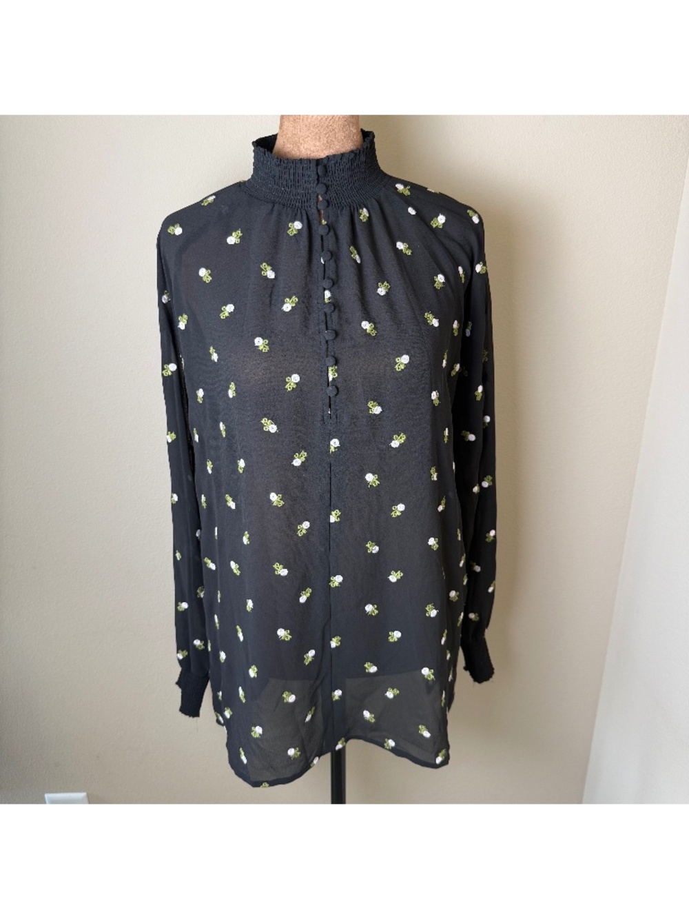Cabi Algeria Embroidered Floral Blouse Womens XS Black Chiffon Shirt Top Boho